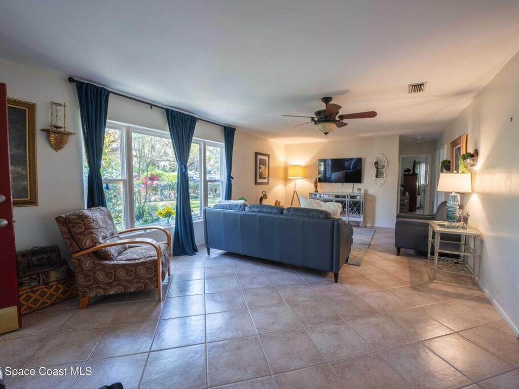 2811 10th Avenue, Vero Beach, FL 32960
