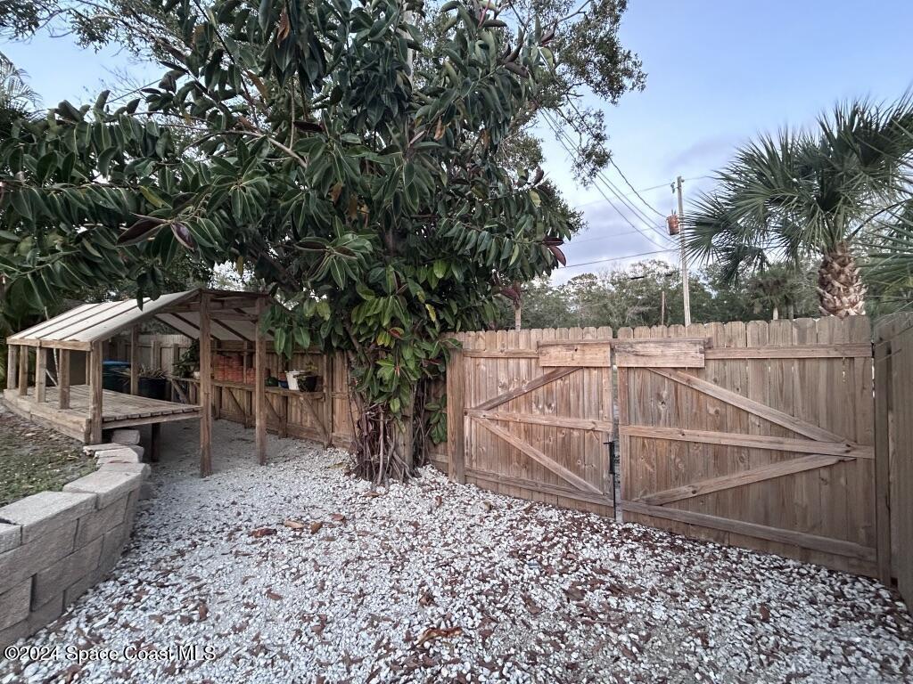 3960 Ponderosa Road, Malabar, FL 32950