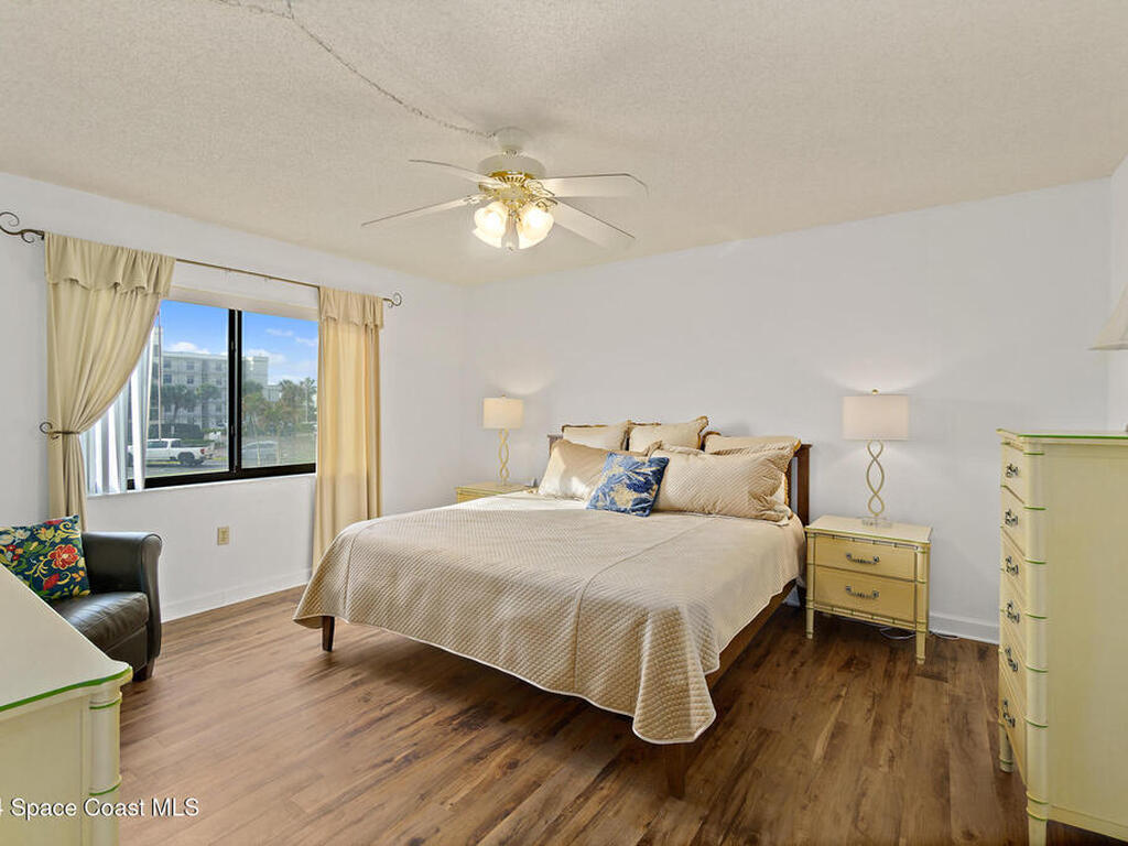 7520 Ridgewood Avenue, Cape Canaveral, FL 32920