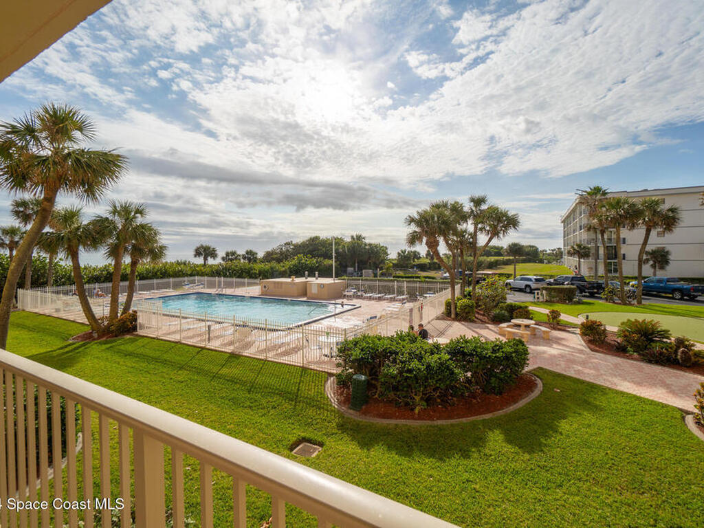 7520 Ridgewood Avenue, Cape Canaveral, FL 32920