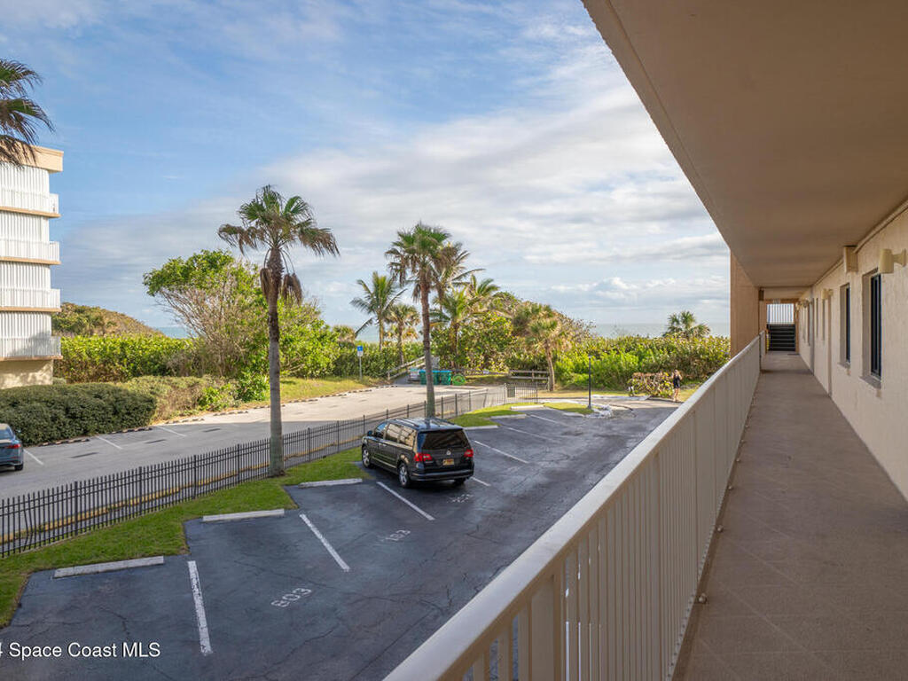 7520 Ridgewood Avenue, Cape Canaveral, FL 32920