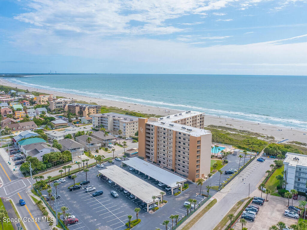 7520 Ridgewood Avenue, Cape Canaveral, FL 32920