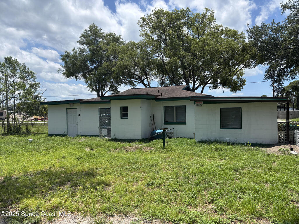 3527 Old Dixie Highway, Mims, FL 32754