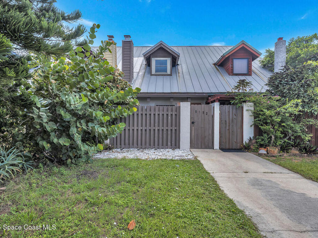 8152 Ridgewood Avenue, Cape Canaveral, FL 32920