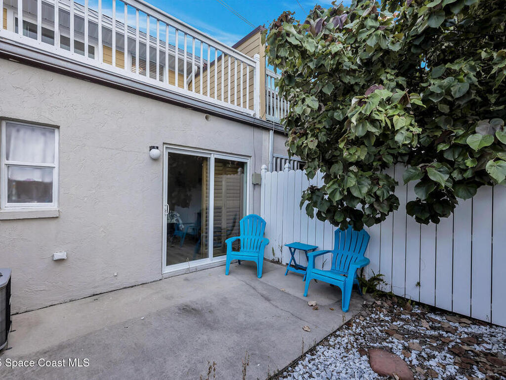 8152 Ridgewood Avenue, Cape Canaveral, FL 32920