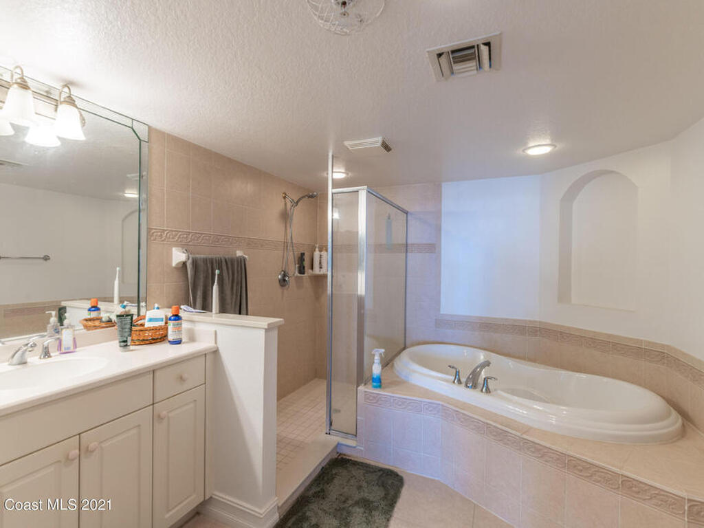 15 N Indian River Drive, Cocoa, FL 32922