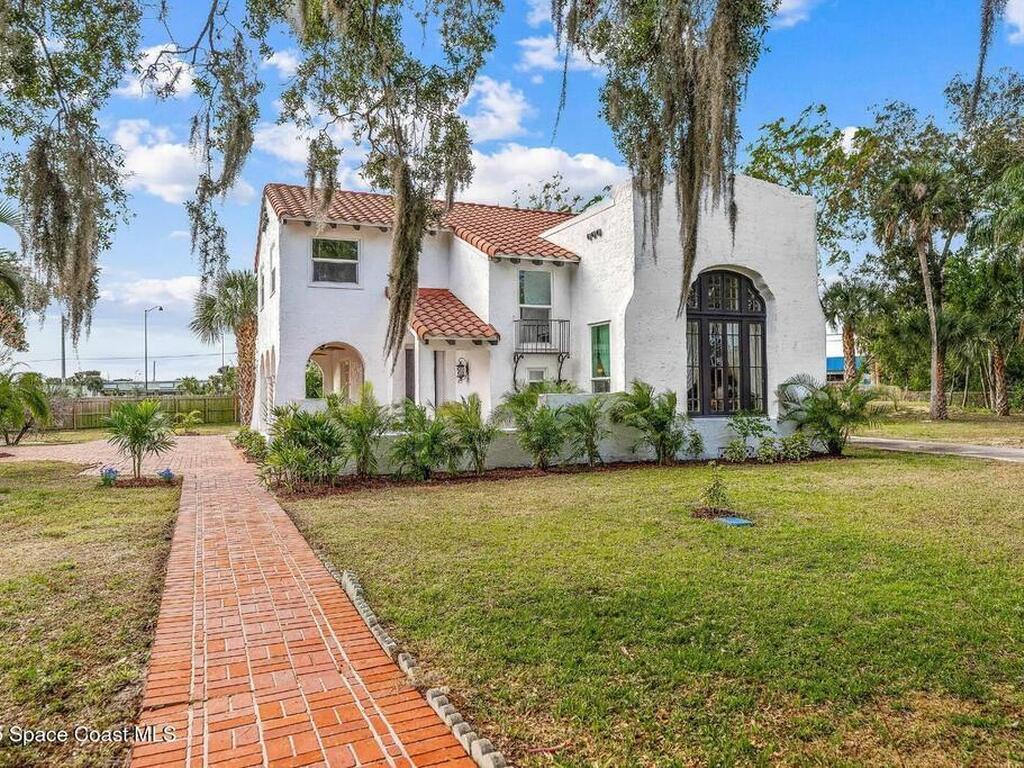 121 Circle Drive, Cocoa, FL 32922