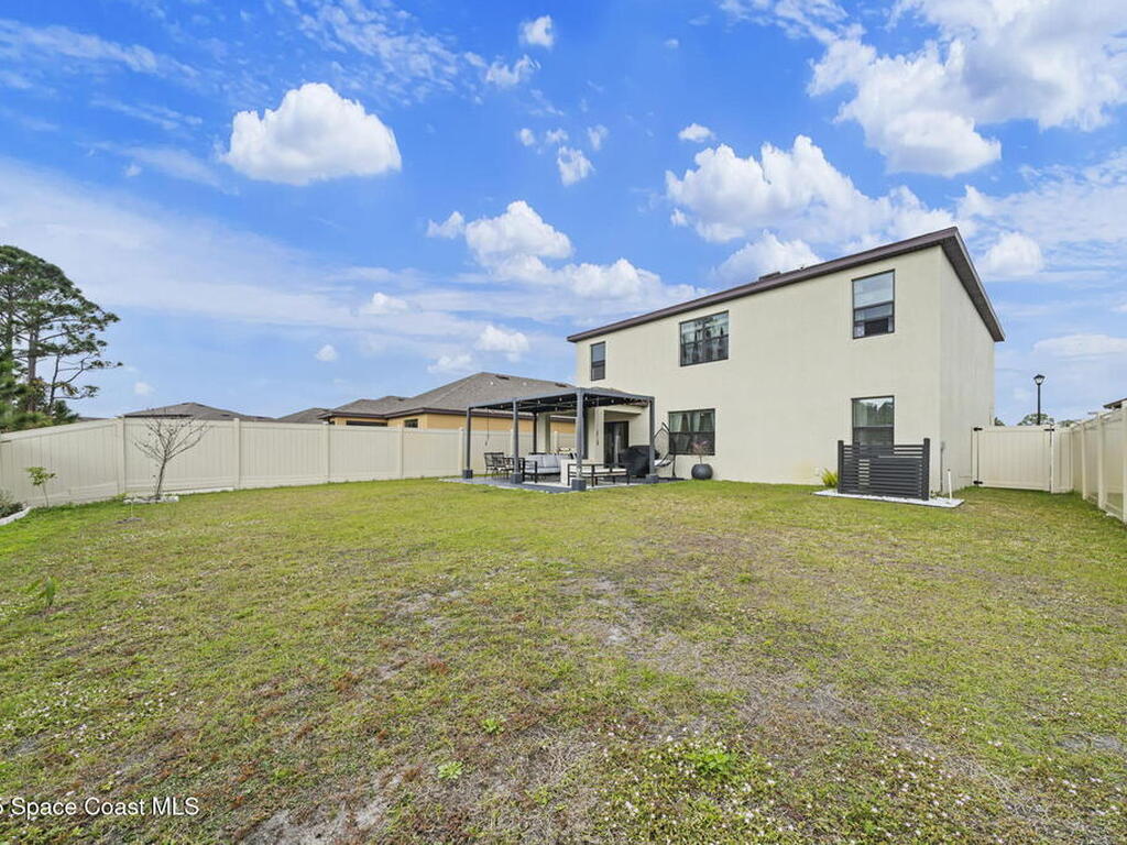 620 Old Country Road, Palm Bay, FL 32909