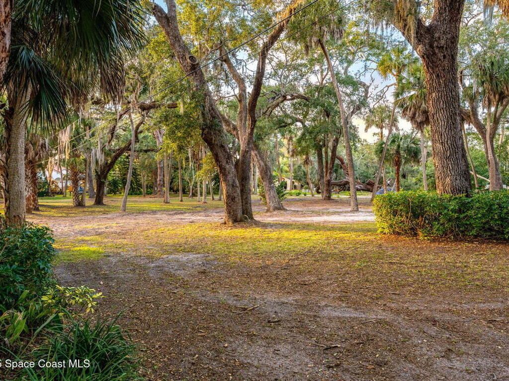 Crooked Mile Road, Merritt Island, FL 32952