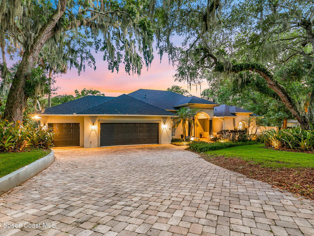229 E Melbourne Avenue, Melbourne, FL 32901