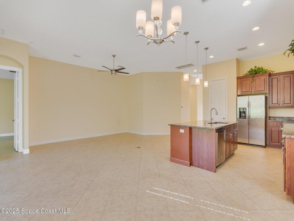 241 11th Square, Vero Beach, FL 32962