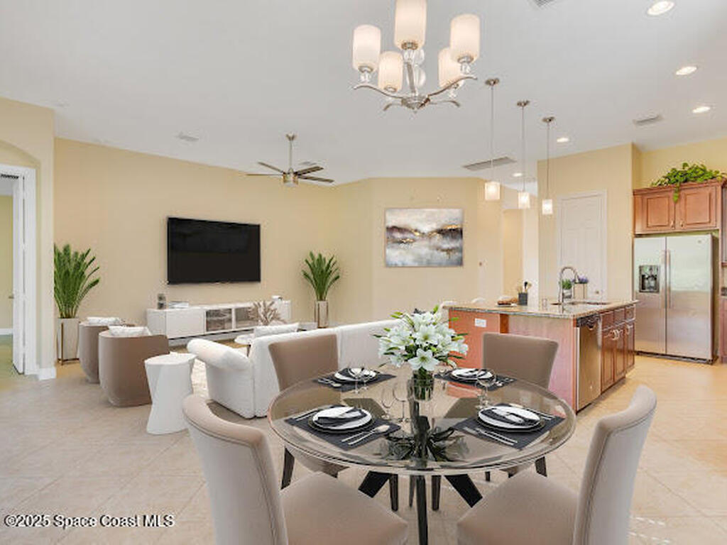 241 11th Square, Vero Beach, FL 32962