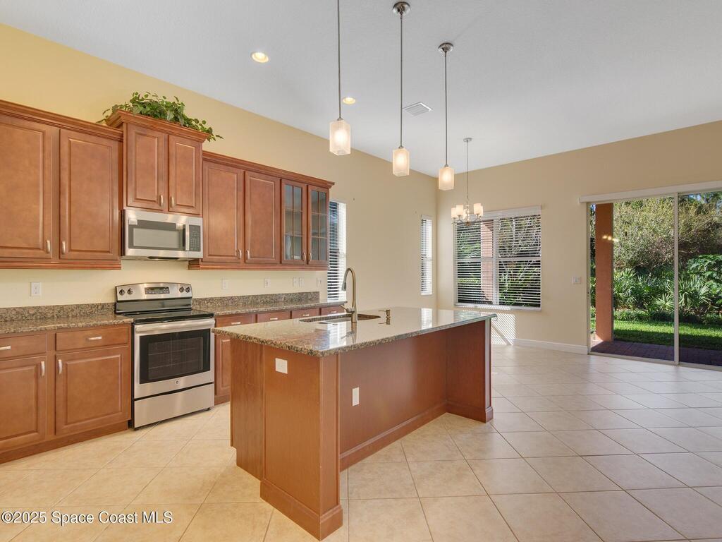 241 11th Square, Vero Beach, FL 32962