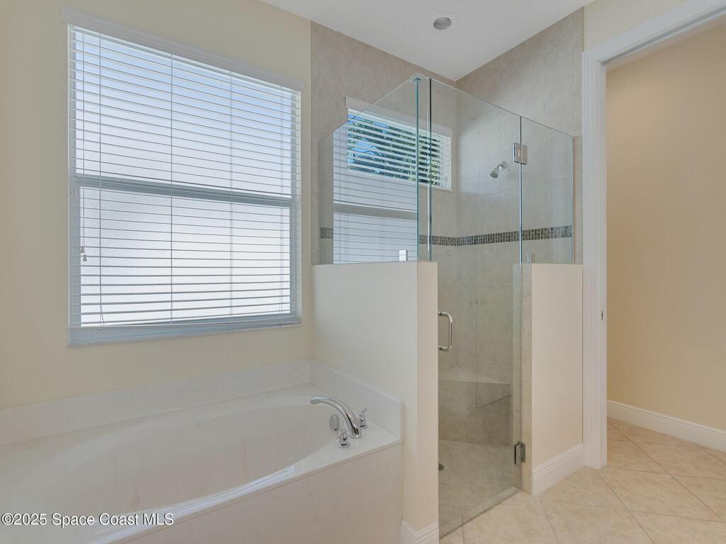 241 11th Square, Vero Beach, FL 32962