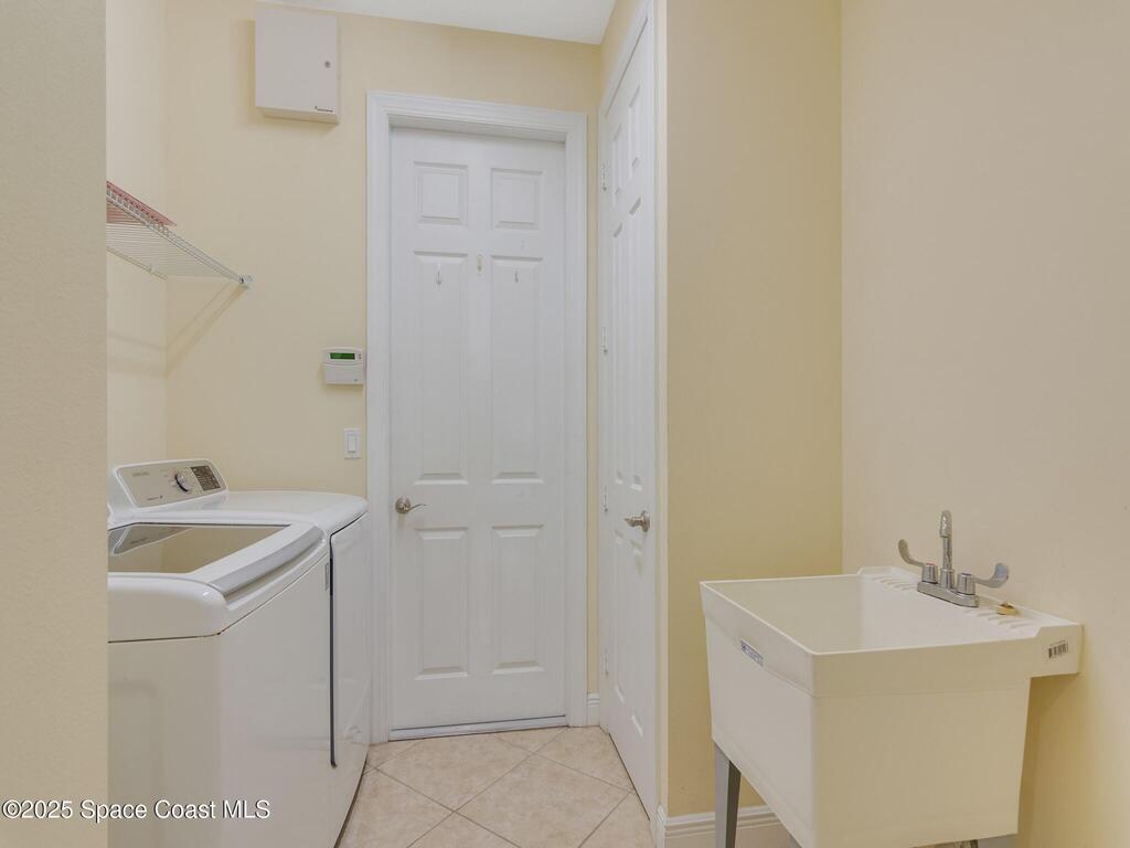 241 11th Square, Vero Beach, FL 32962