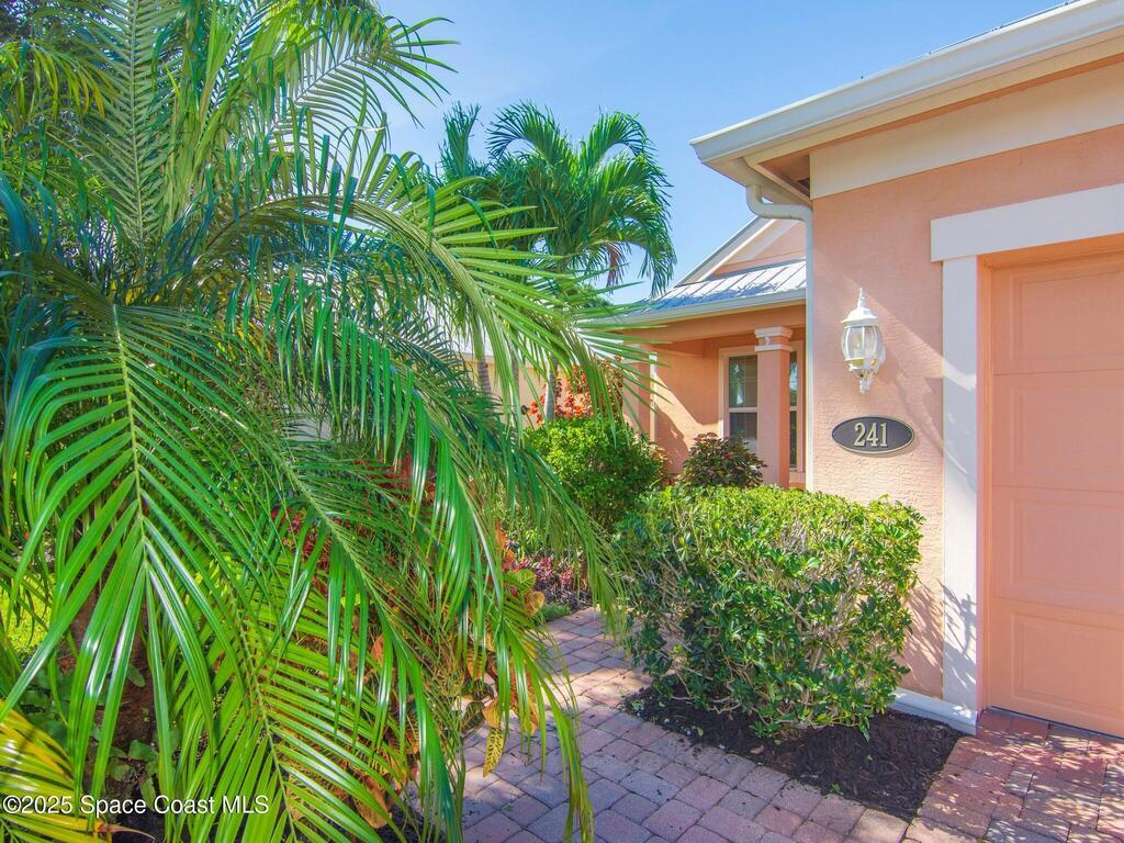 241 11th Square, Vero Beach, FL 32962