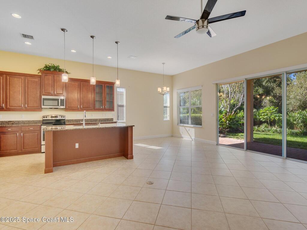 241 11th Square, Vero Beach, FL 32962
