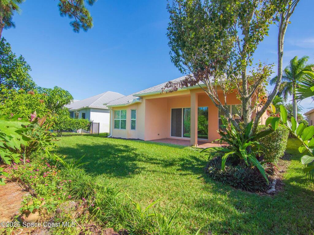 241 11th Square, Vero Beach, FL 32962