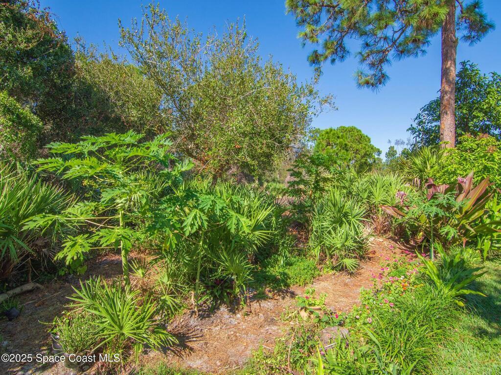 241 11th Square, Vero Beach, FL 32962