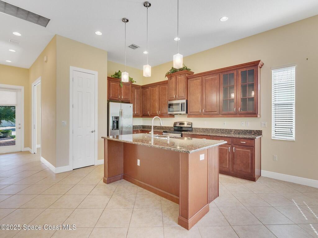 241 11th Square, Vero Beach, FL 32962