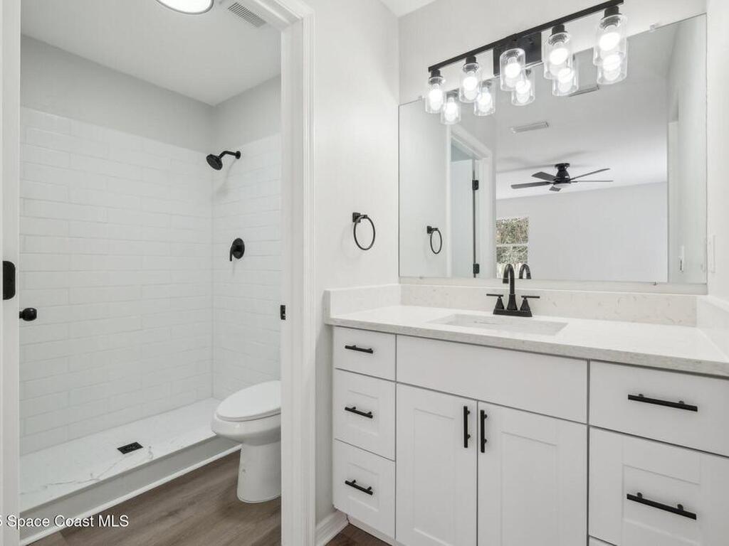 1055 9th Square, Vero Beach, FL 32960
