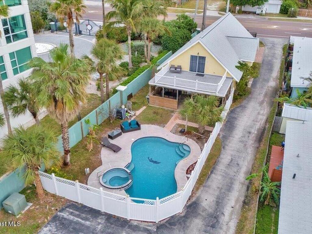 3524 S Atlantic Avenue, Cocoa Beach, FL 32931