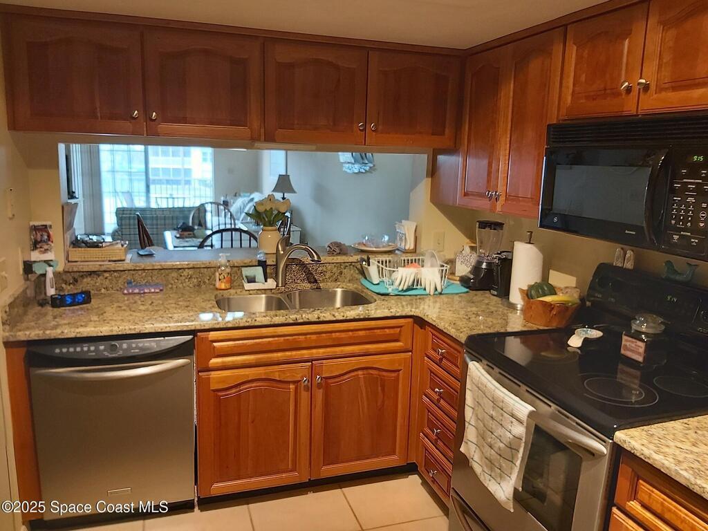 530 S Brevard Avenue, Cocoa Beach, FL 32931