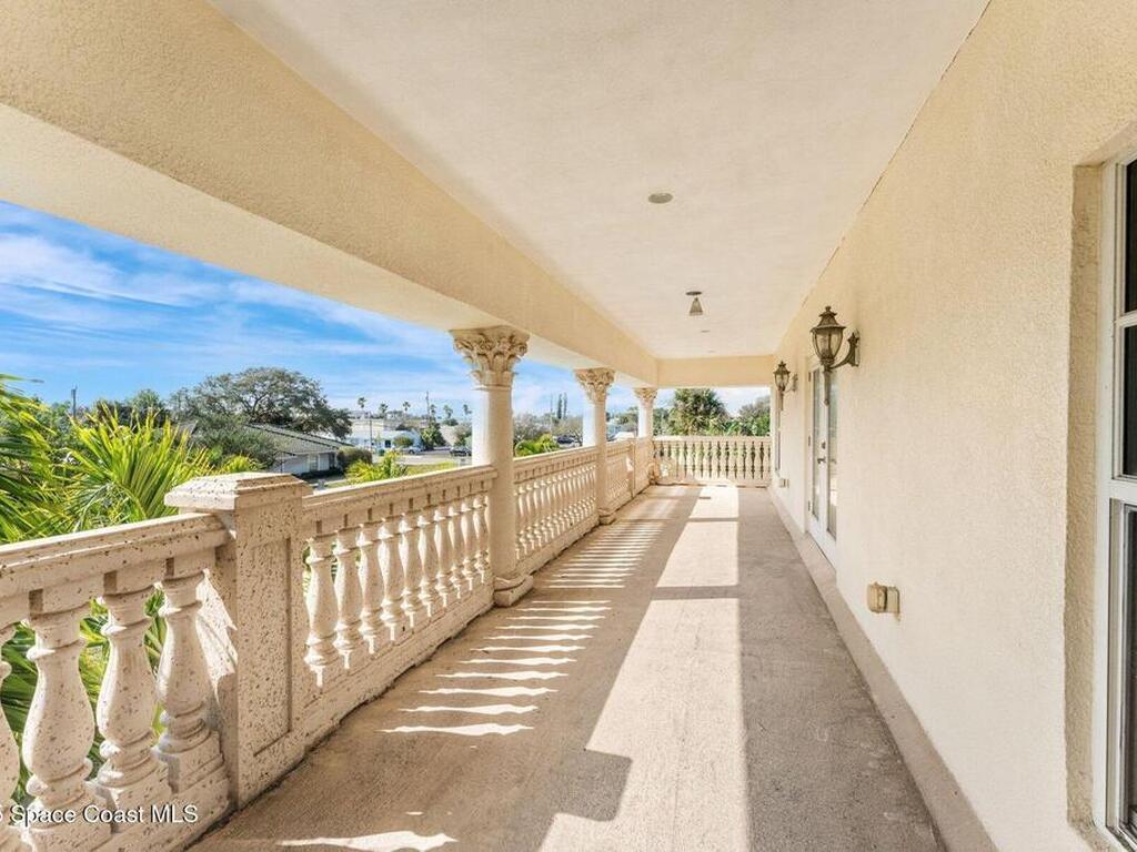 334 4th Avenue, Indialantic, FL 32903