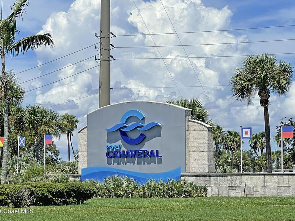 115 Jefferson Avenue, Cape Canaveral, FL 32920