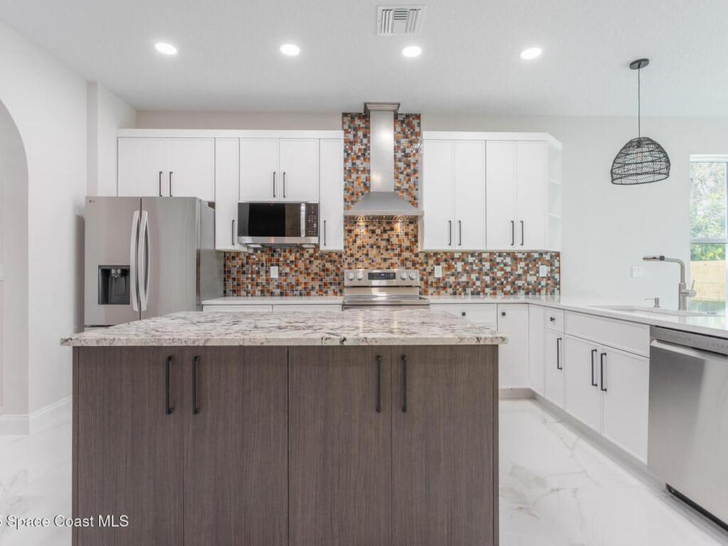 117 Jefferson Avenue, Cape Canaveral, FL 32920