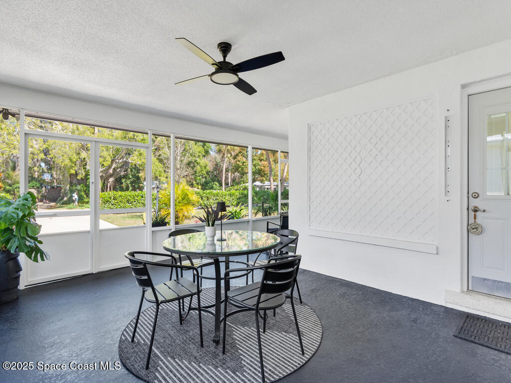 891 22nd Place, Vero Beach, FL 32960