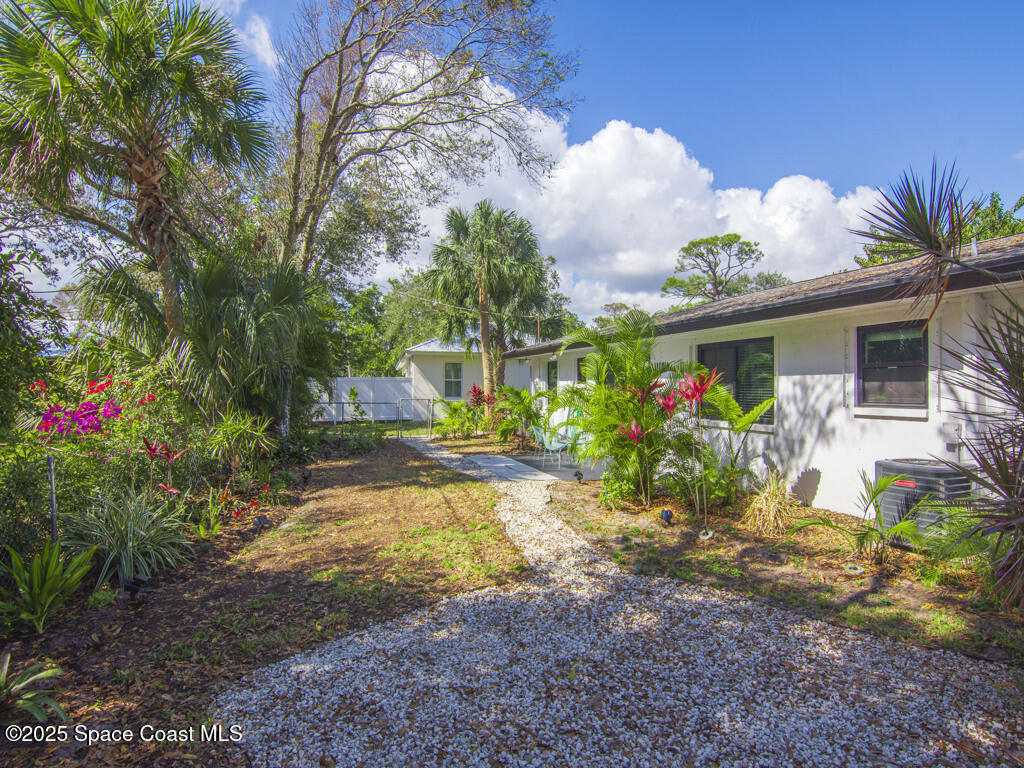 891 22nd Place, Vero Beach, FL 32960