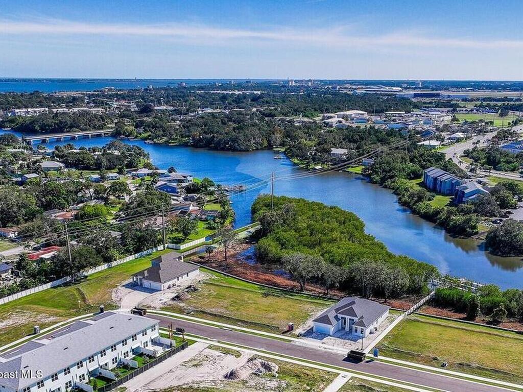 1350 Windchime Lane, Melbourne, FL 32935