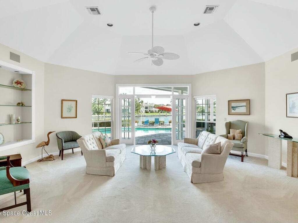 1956 Windward Way, Vero Beach, FL 32963