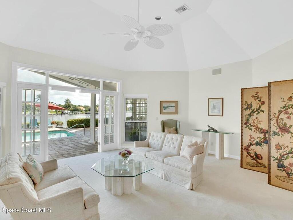 1956 Windward Way, Vero Beach, FL 32963