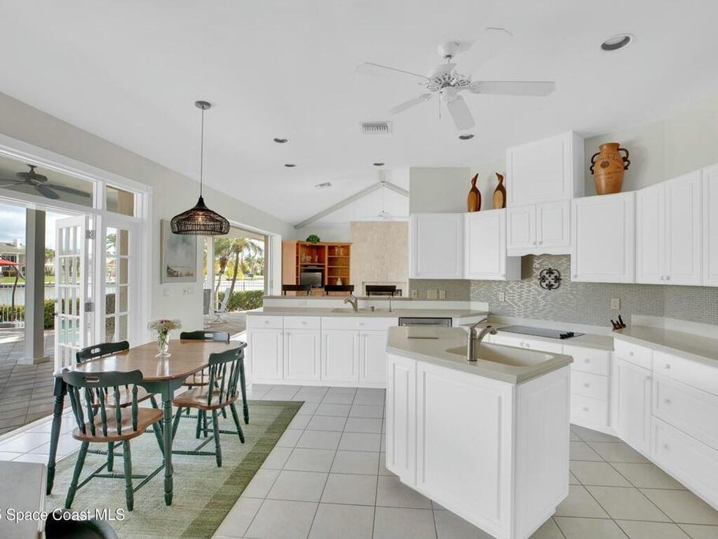 1956 Windward Way, Vero Beach, FL 32963