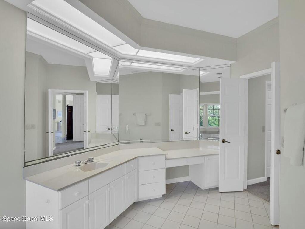 1956 Windward Way, Vero Beach, FL 32963