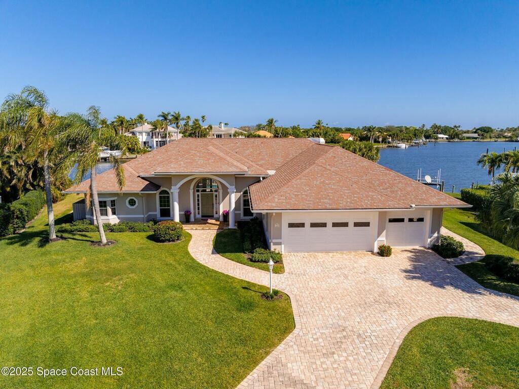 1956 Windward Way, Vero Beach, FL 32963