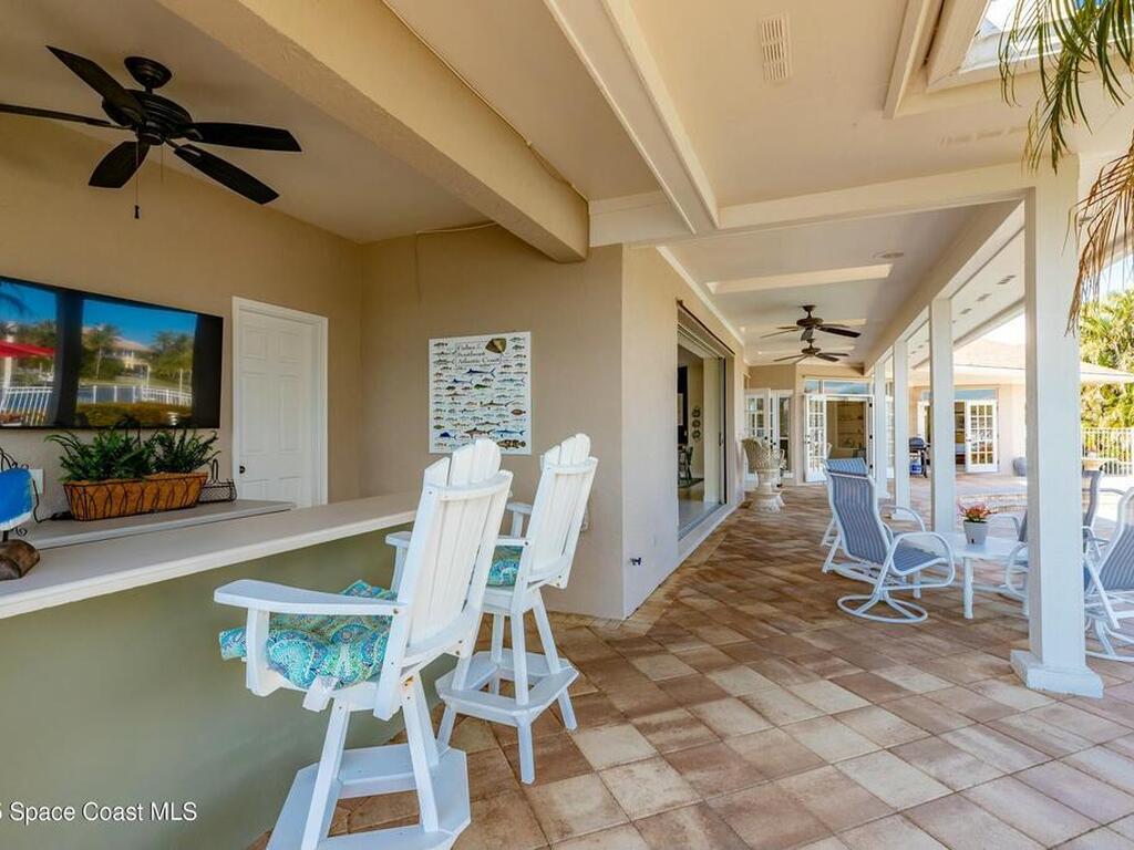 1956 Windward Way, Vero Beach, FL 32963