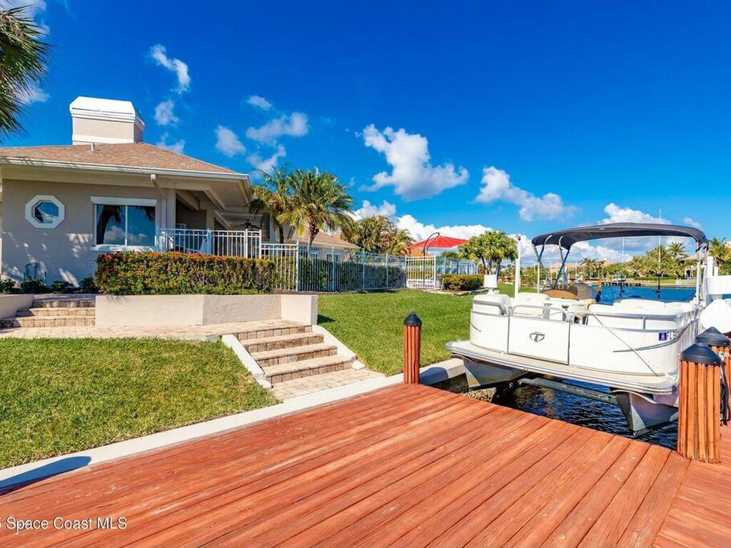 1956 Windward Way, Vero Beach, FL 32963