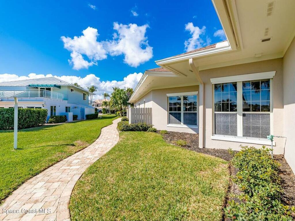 1956 Windward Way, Vero Beach, FL 32963
