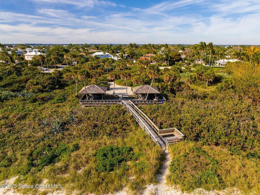 1956 Windward Way, Vero Beach, FL 32963