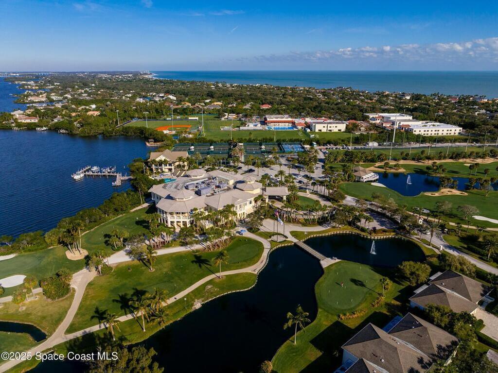 1956 Windward Way, Vero Beach, FL 32963