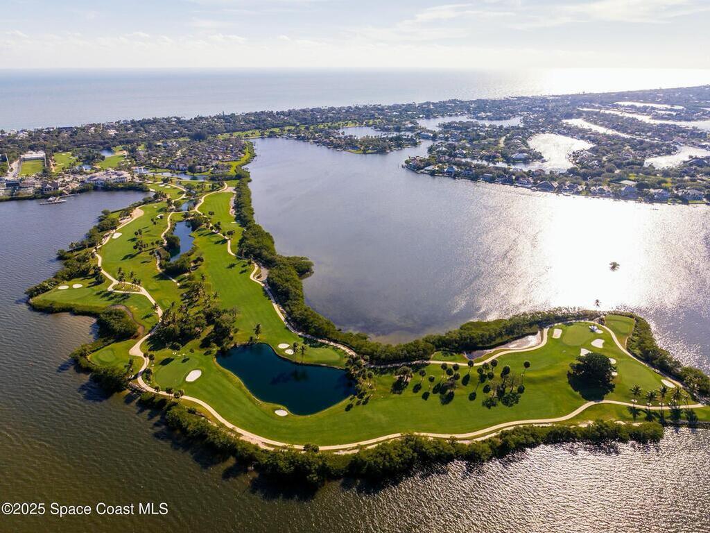 1956 Windward Way, Vero Beach, FL 32963