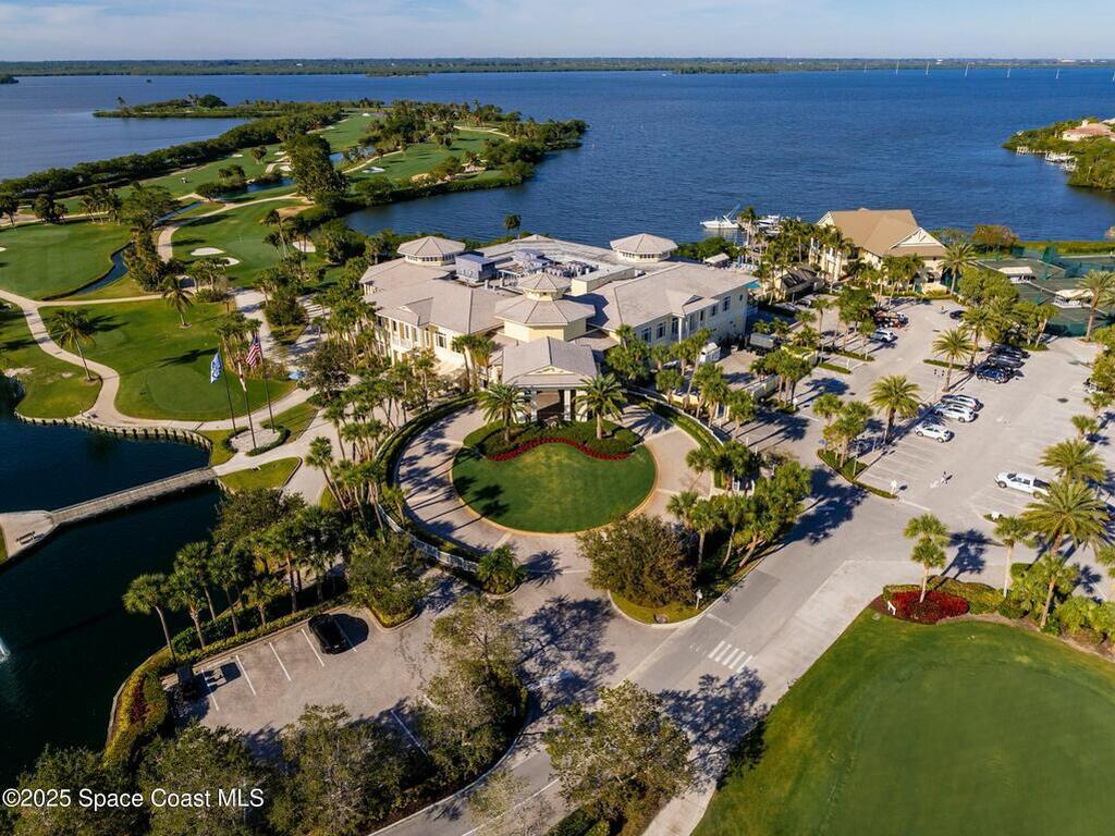 1956 Windward Way, Vero Beach, FL 32963