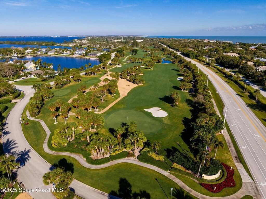 1956 Windward Way, Vero Beach, FL 32963