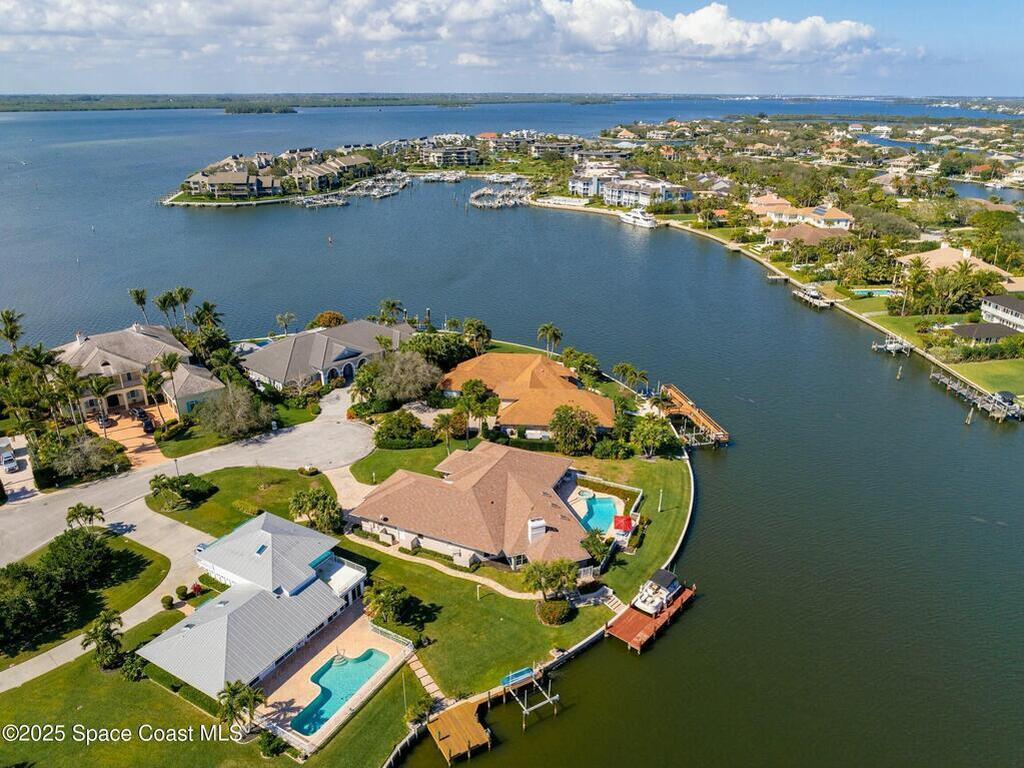 1956 Windward Way, Vero Beach, FL 32963