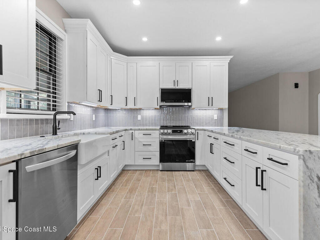 4505 Fernwood Drive, Mims, FL 32754