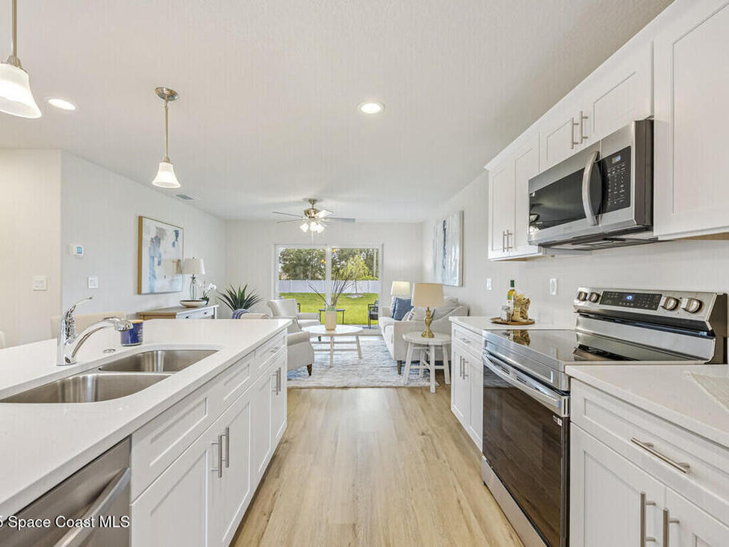 187 Hidden Woods Place, Melbourne, FL 32901