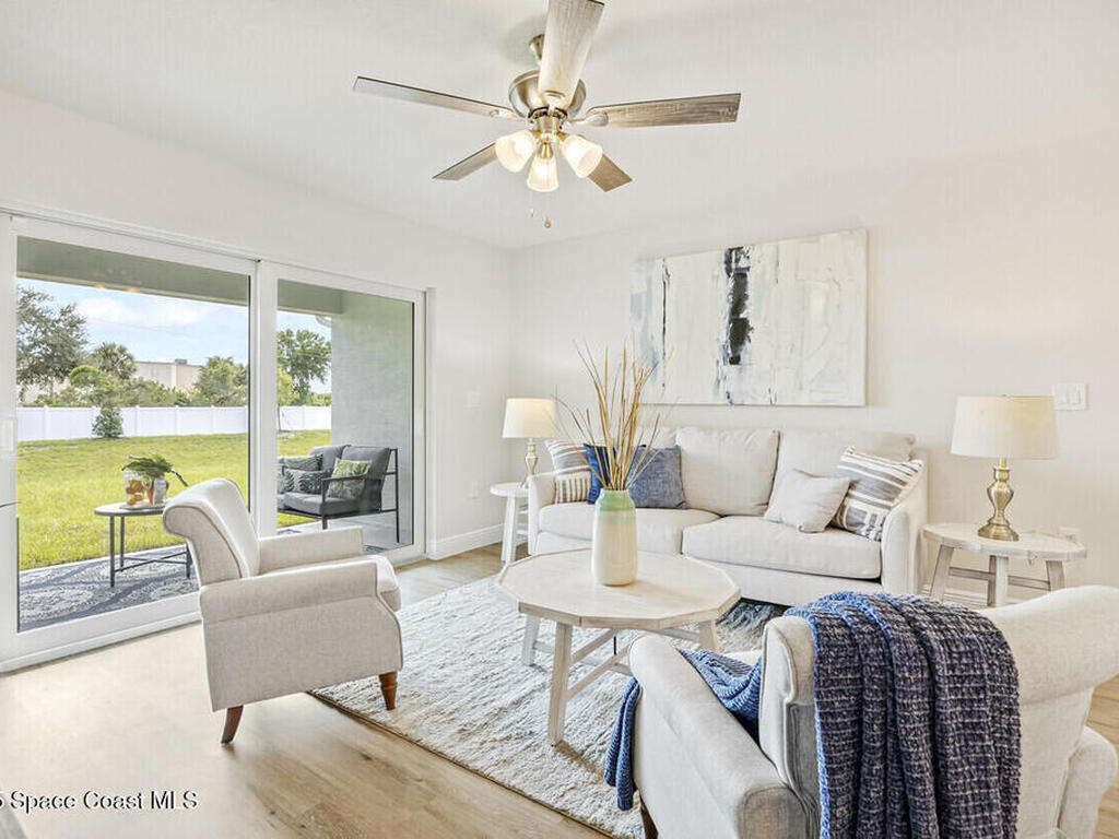 187 Hidden Woods Place, Melbourne, FL 32901